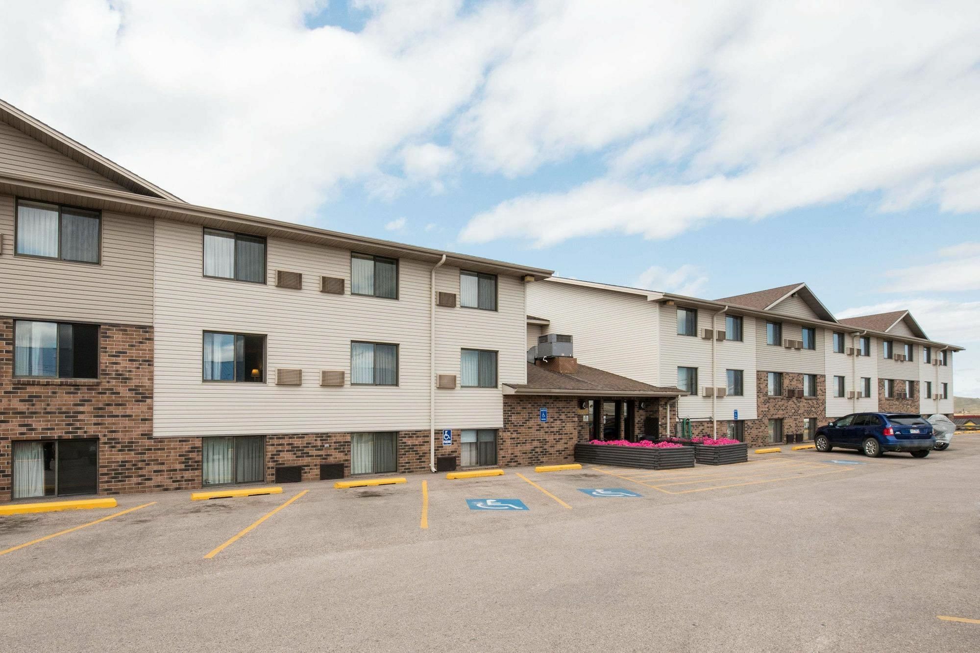 Serena Inn & Suites Of Rapid City Exteriér fotografie